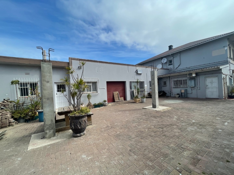 Commercial Property for Sale in Quigney Eastern Cape